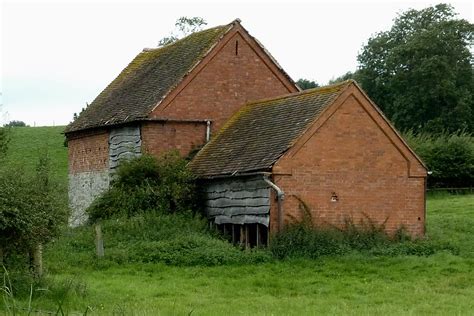 Old Farm Buildings South Of Lowsonford © Roger Kidd Geograph