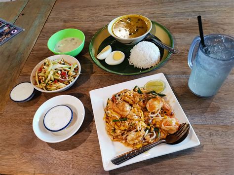 You can usually have a feast for under 150 baht! Thailicious - Boat Noodles & Thai Street Food @ Solaris ...