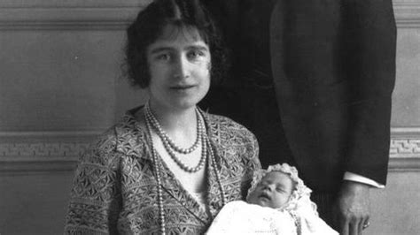 Queen Elizabeth Ii Her Life Before She Took The Crown Bbc News