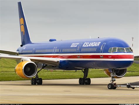 Boeing 757 3e7 Icelandair Aviation Photo 5041851