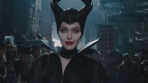 Robert stromberg directed the original maleficent. Box Office: Hrithik-Tiger's WAR continues ruling as ...