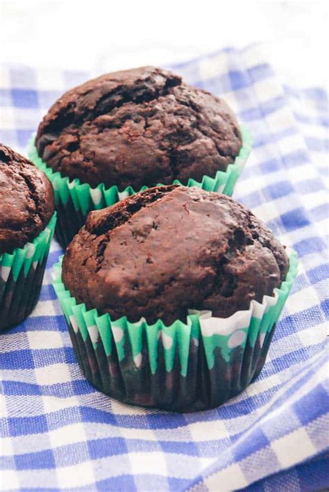 Mørk Chokolade Muffins Med Chokoladestykker