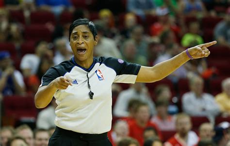 Violet Palmer Nba S First Female Referee Publicly Announces She Is Gay Will Marry Partner Friday