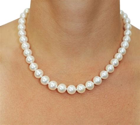 14k Gold White Freshwater Cultured Pearl Necklace 18 Inch Princess