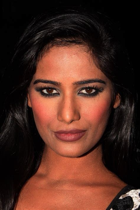 watch poonam pandey movies online xstream play