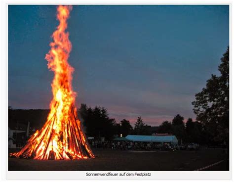 Midsommar to obok bożego narodzenia najpopularniejsze święto w szwecji, kiedy mieszkańcy opuszczają miasta i miasteczka, porzucając cywilizację na kilka dni, aby cieszyć się wsią, przyrodą. Willkommen in Polschland!: Czerwiec po niemiecku