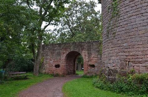 Save airhotel royal to your lists. Burg Nanstein (Landstuhl) - 2021 What to Know Before You ...
