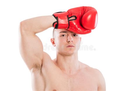 Vermoeid Bokser Afvegend Zweet Van Zijn Voorhoofd Stock Foto Image Of Handschoenen Topless