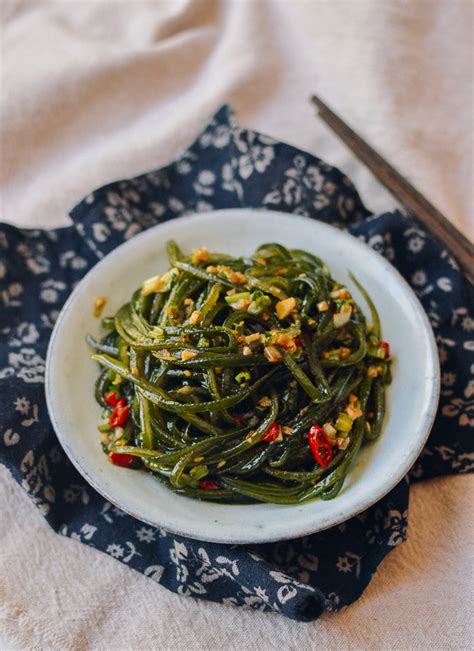 Chinese Seaweed Salad 凉拌海带丝 Recipe In 2020 Salad Recipes Seaweed