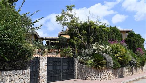 There's plenty to do in mallorca, and there's something for everyone. La mujer de Schumacher compra Villa Yasmín, la casa ...