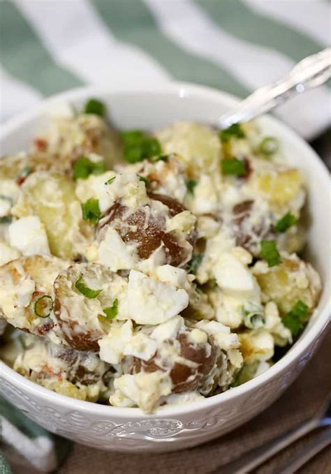 This Roasted Red Potato Salad Recipe With Egg Bacon And Green Onions