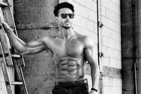Too Hot To Handle Tiger Shroff Flaunts His Bare Body In Degrees