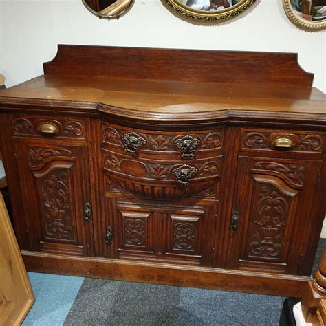 Striking Solid Oak Antique Victorian Ornately Carved Buffet Sideboard