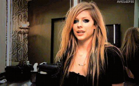 Avril Kiss S Find And Share On Giphy