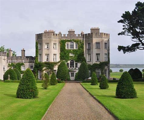 700 Year Old Sprawling Irish Castle Up For Sale Homes To Love