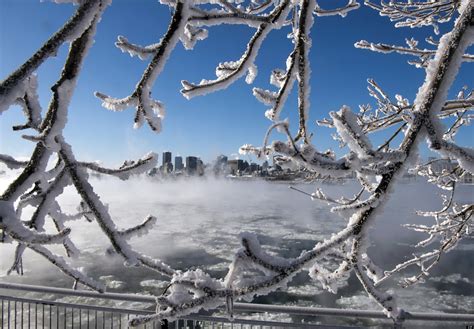 Cold Canadian Weather Sends Temperatures Below 40 C
