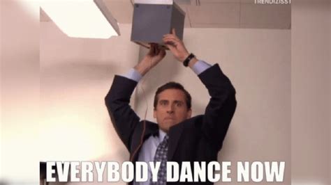 Michael Scott With Speaker Everybody Dance Now Know Your Meme