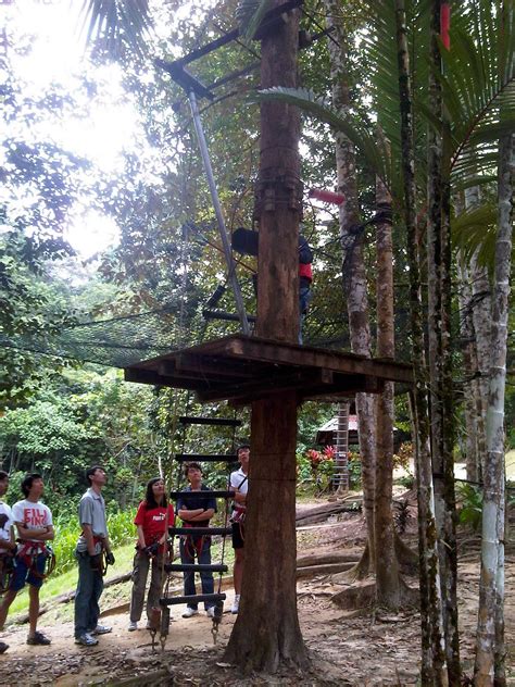 After hearing so many families rave about this place, and waiting for the kids to be tall enough we finally decided it was time to try out skytrex in shah alam. The Part of Life: ╰+ Skytrex Adventure@Shah Alam