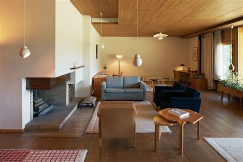 Maison louis carré is one of two most carefully executed and detailed private houses designed by alvar aalto (the other being the villa mairea). alvar aalto / maison louis carré, bazoches-sur-guyonne ...