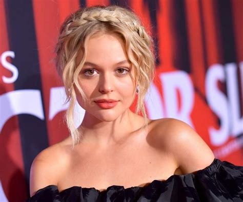 Say Hello To Emily Alyn Lind The Actress Playing Audrey Hope In The ‘gossip Girl Reboot