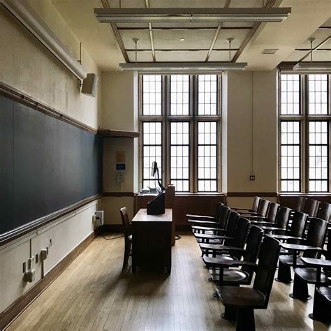 Empty rooms | Daily Snap | Yale Alumni Magazine