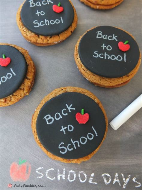 Homemade oatmeal cream pies with marshmallow cream filling. Back to School Oatmeal Creme Pies, Little Debbie Oatmeal Creme Pies