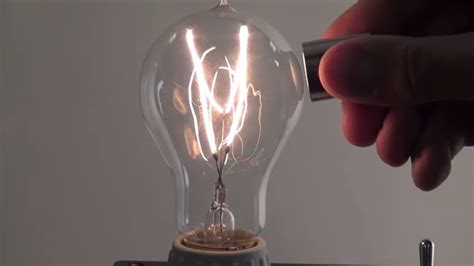 The Electricity And Magnetism Light Bulb Demo Will Light Up Minds Arbor Scientific Youtube