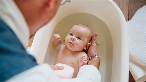 As long as adequate cleansing is done during diaper changes and after. Colic in babies: what is it? | Raising Children Network