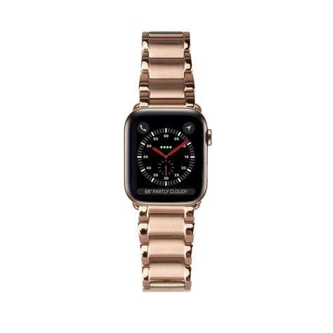 This band style was actually leaked months prior to its release with mixed reactions. Apple Watch Link Bracelet Band - CASETiFY (FR)