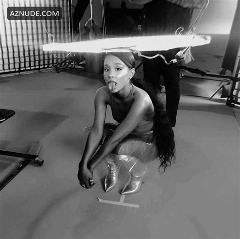 Ariana Grande Sexy Photo Collection Including Nicki Minaj