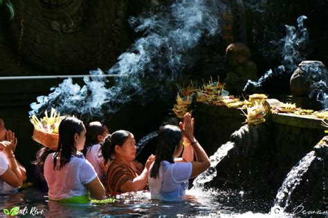 In Bali We Purify Our Soul With Melukat Ceremony Bali Lost Adventure
