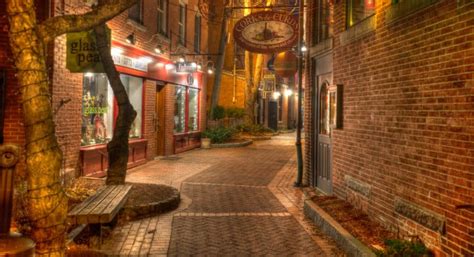 Maybe you would like to learn more about one of these? © Photo: Alley Art, Portsmouth | PortsmouthNH.com
