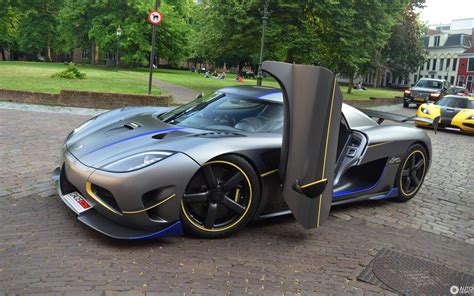 Today, koenigsegg offers new cars from the 1160hp agera rs to the 1500hp regera. Koenigsegg Agera RS - 3 juni 2017 - Autogespot