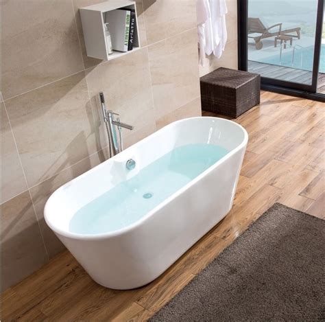 Our acrylic bathtub reviews will highlight some of the best acrylic bathtubs that are available on the this contemporary acrylic tub from kingston is the perfect bathtub for transforming your bathroom. Classic Luxury Freestanding Bathtubs / Stand Alone Soaker ...
