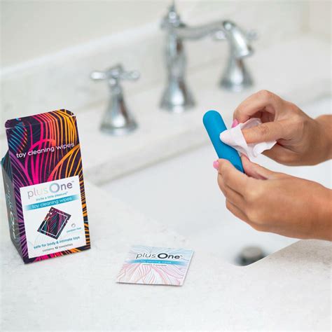 sex toy cleaner toy cleaning wipes plusone®