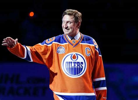 Wayne Gretzky Steps Down From Oilers Staff