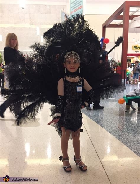 Las Vegas Showgirl Costume Photo 23