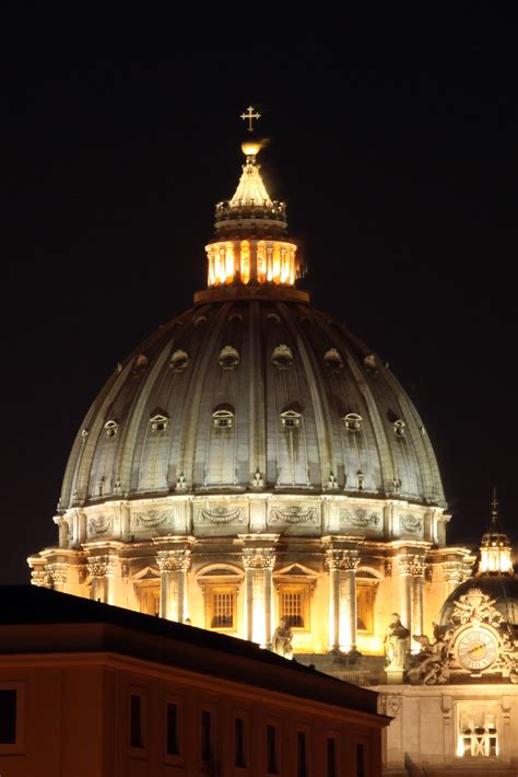 Filerome Stpeters Basilica Dome As Seen From The Passetto At