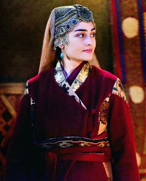 halima sultan dirilis ertugurl real history turkish women beautiful turkish clothing esra bilgic