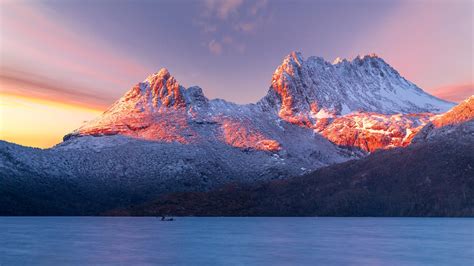 Cradle Mountain, Tasmania, on a very cold morning - Bing™ Wallpaper Gallery