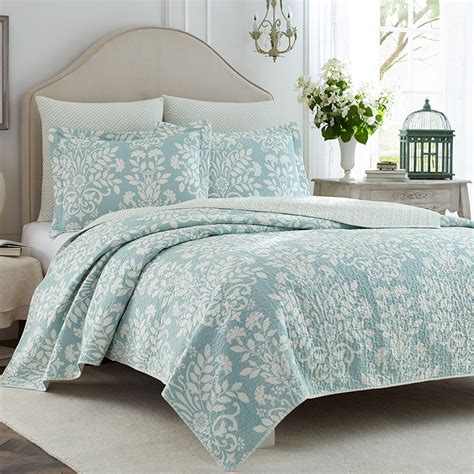 Laura ashley home elise bonus luxury ultra soft comforter, all season premium 7 piece bedding set, stylish delicate design for home décor, full/queen, blue. Mickey Mouse Bedding: Cheapest Online Twin Quilt Set ...
