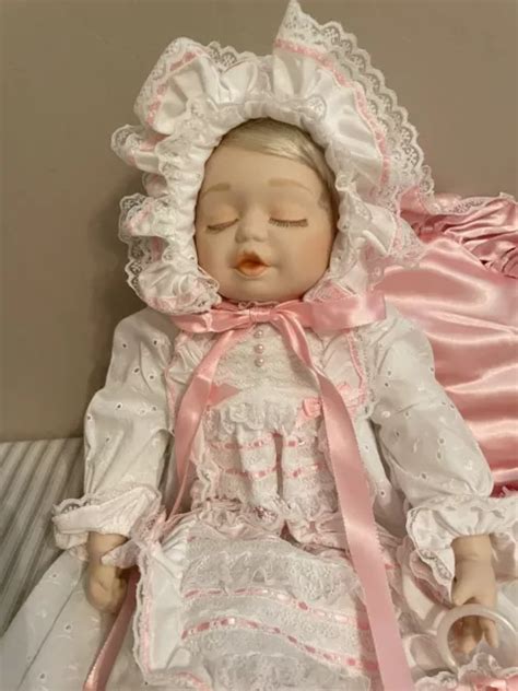 17and Franklin Heirloom Mint Victorian Christening Baby Doll Porcelain