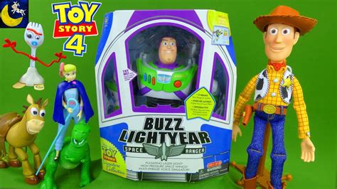 Toy Story Buzz Lightyear Signature Collection