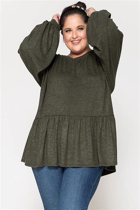 Womens Plus Size Tiered Top With Ruffled Bottom