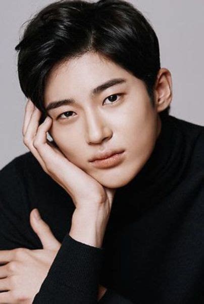 Moon lovers scarlet heart ryeo byeon woo seok. Record of Youth: ¿Sabías que el guapo Byun Woo Seok actuó ...