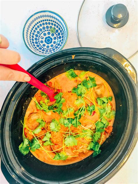 Only 10 mins prep and then let your oven or slow cooker take the strain until you are ready to eat. Slow Cooker Lamb Curry Recipe ⋆ Extraordinary Chaos