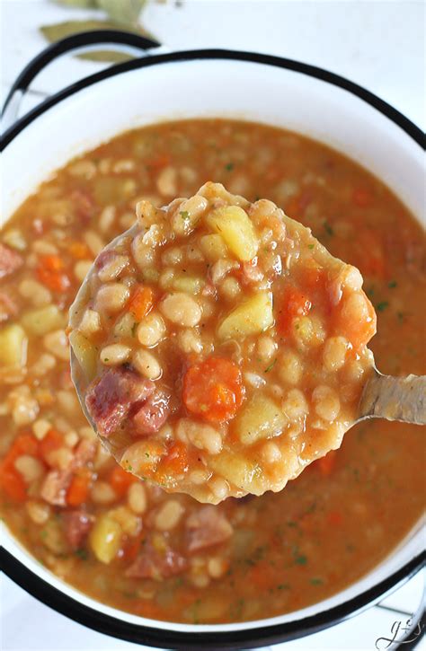 This recipe for a hearty ham white bean soup calls for carrots, celery, onion, bay leaves and mustard powder. Instant Pot Ham and Bean Soup | Recipe | Ham and bean soup ...
