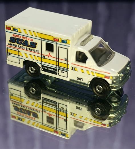 2015 Matchbox Emt White Ford E350 Ambulance Santa Ursula Loose Mint
