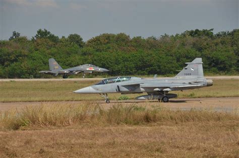 August 1, 1941 active unit headquarters: RTAF Gripen and PLAAF Su-27SK formation flight - Alert 5