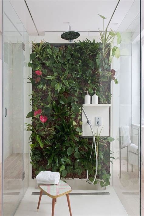 A Real Living Wall In The Shower Is A Fresh And Vivacious Idea And You
